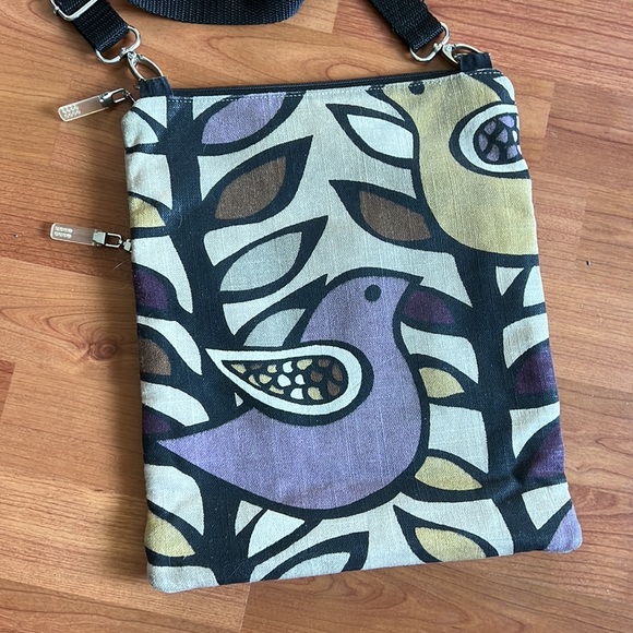 Bird Crossbody Purse - Picture 5 of 6